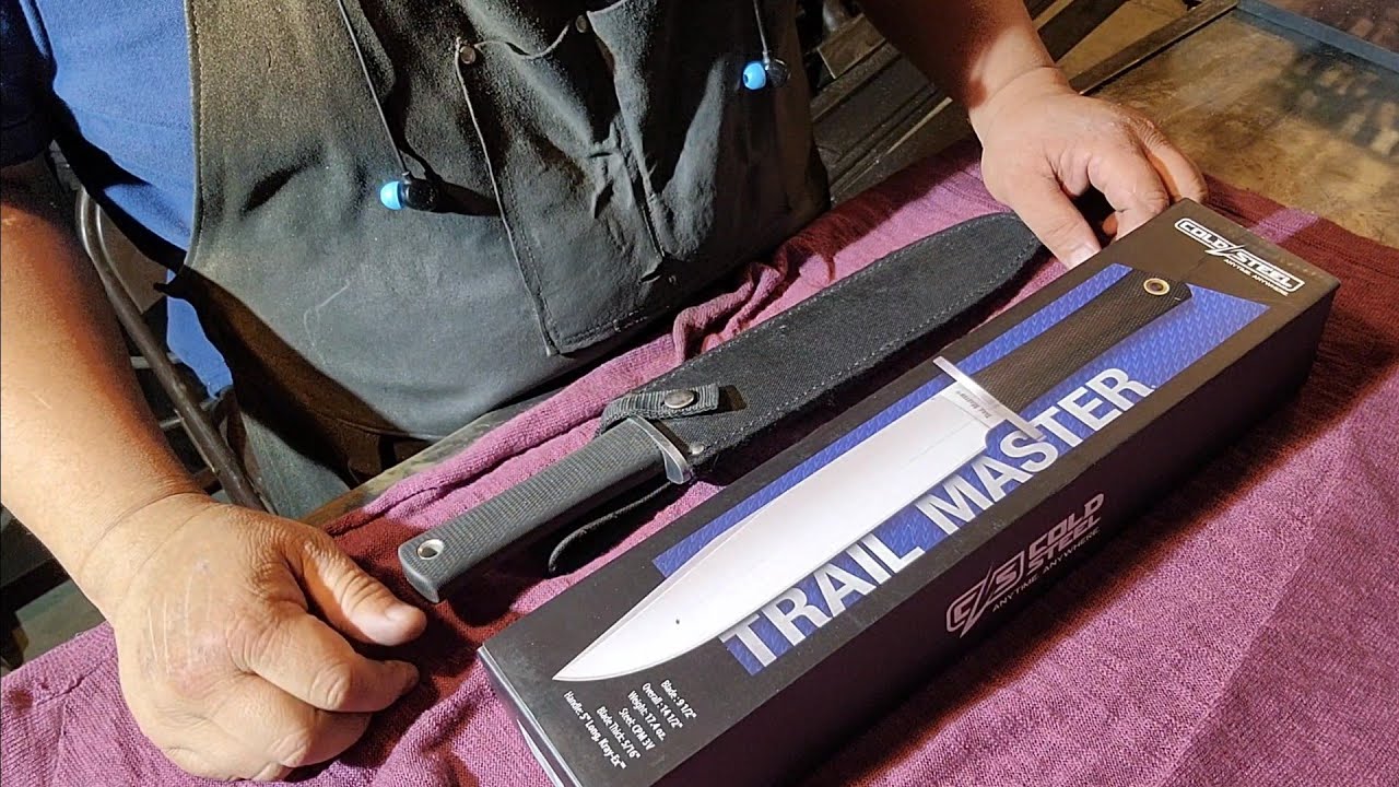 Cold Steel Trail Master Sanmai III VS. Cold Steel Trial Master CPM 3V Comparison