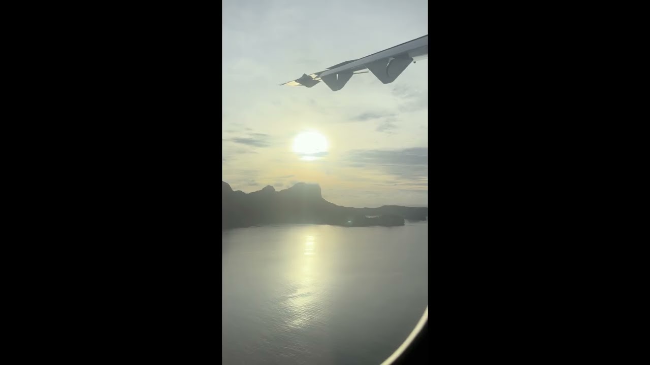AirSWIFT ATR 72-600 RP-C7203 takeoff El Nido Airport