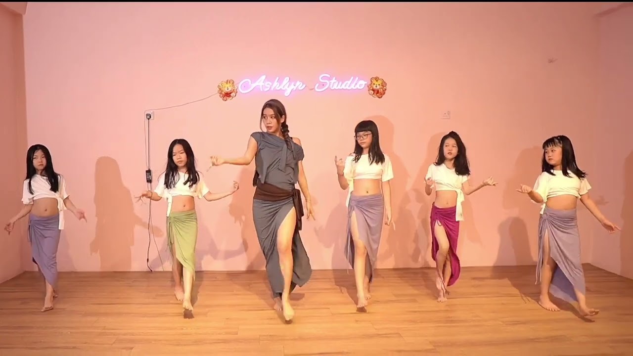 Ana Baladi Ya Wad dance cover ft. Ashlyn Tang