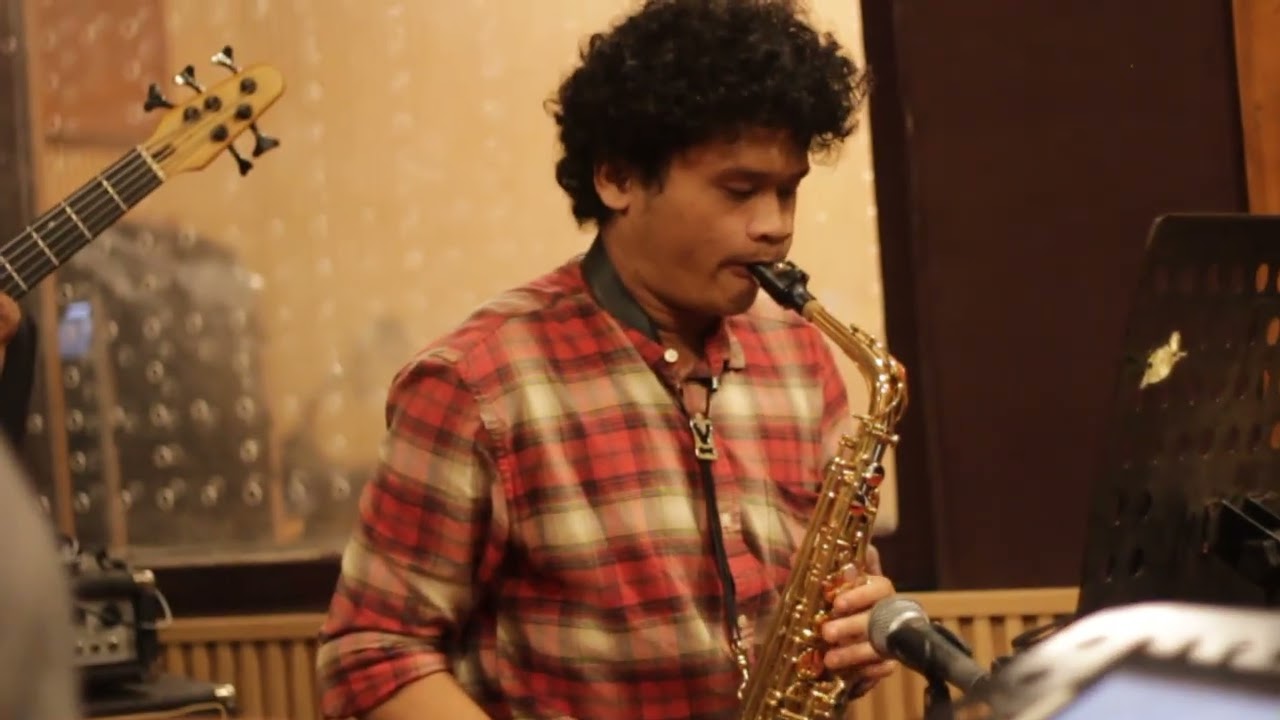 Lullaby Of Birdland - Triste (Studio Session)