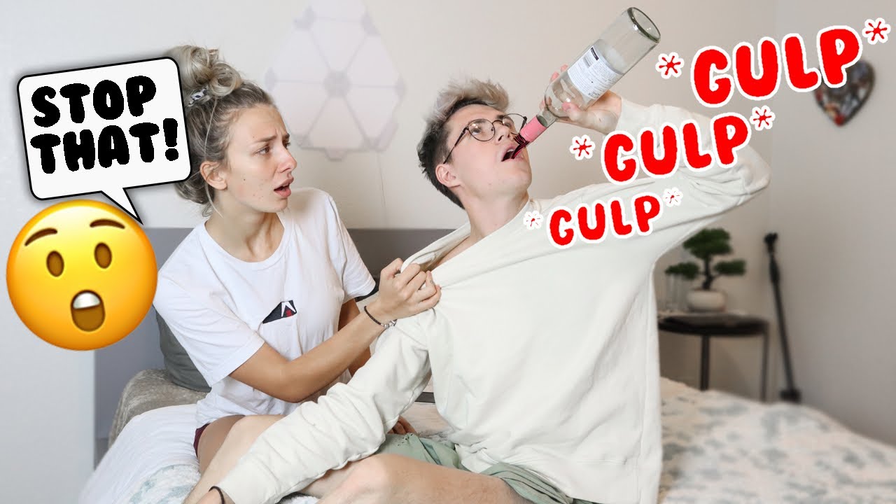 Грустно себя веду и выпиваю целую бутылку прямо перед своим женихом!