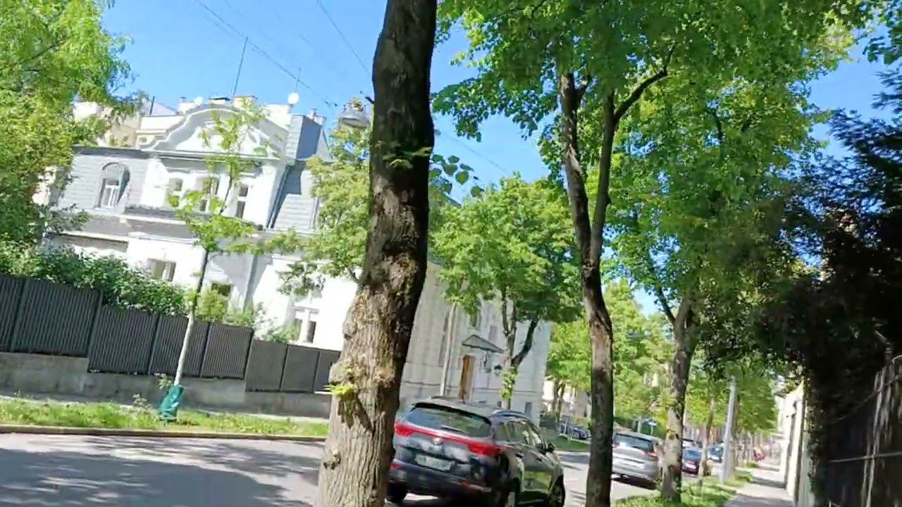 Hietzing. moja dzielnica cicha zielona i przez Boga chroniona.