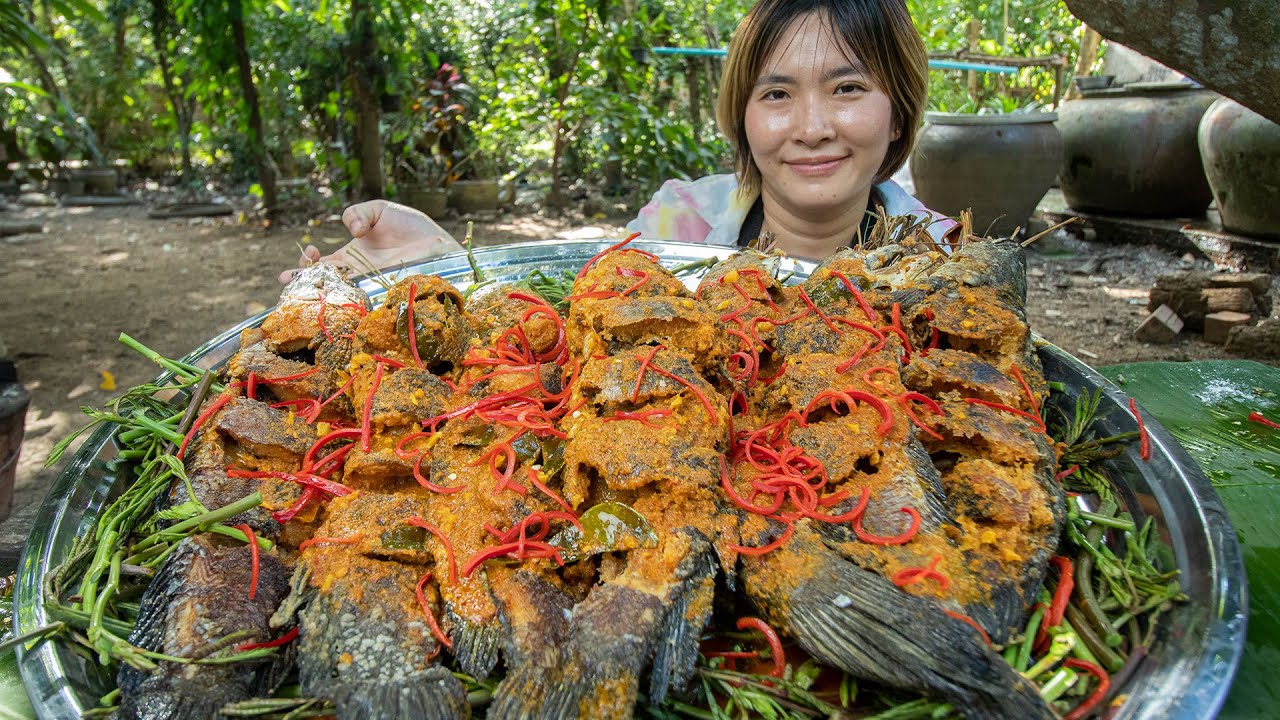 Amazing Crispy Fried Fishes With Water Mimosa Recipe in my Countryside
