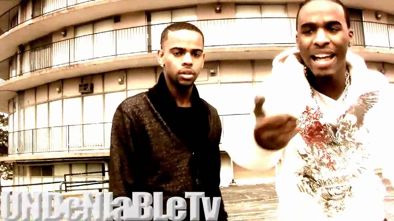 (2010) Yung ill Hitman Holla music video-UNDeNIaBLeTv