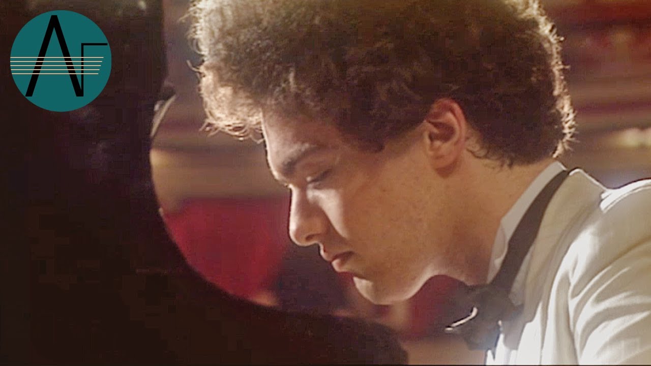 Evgeny Kissin: Paganini/Liszt - Etude No. 3 