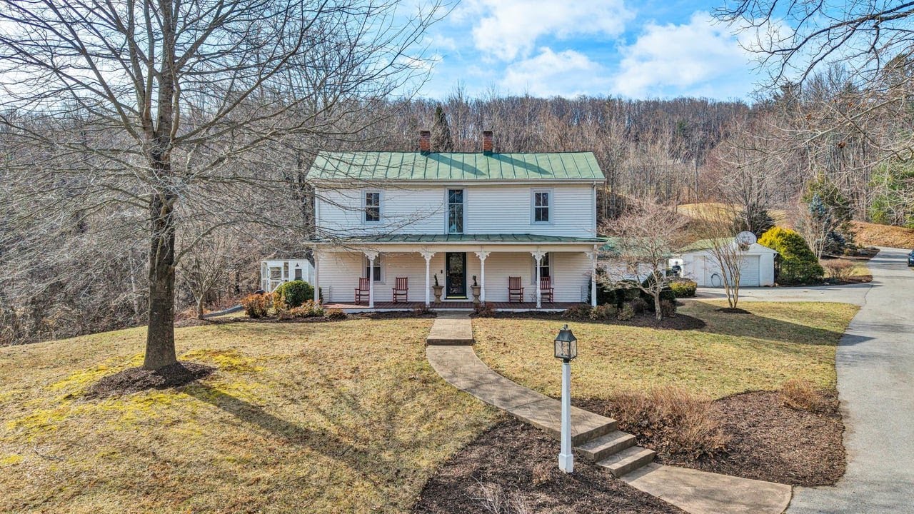 8340 Poplar Springs Ln, Roanoke, VA
