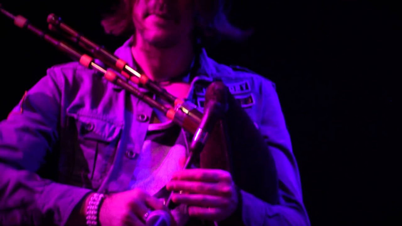 Shooglenifty fea Ross Ainslie - Somebody's Welcome to Somewhere