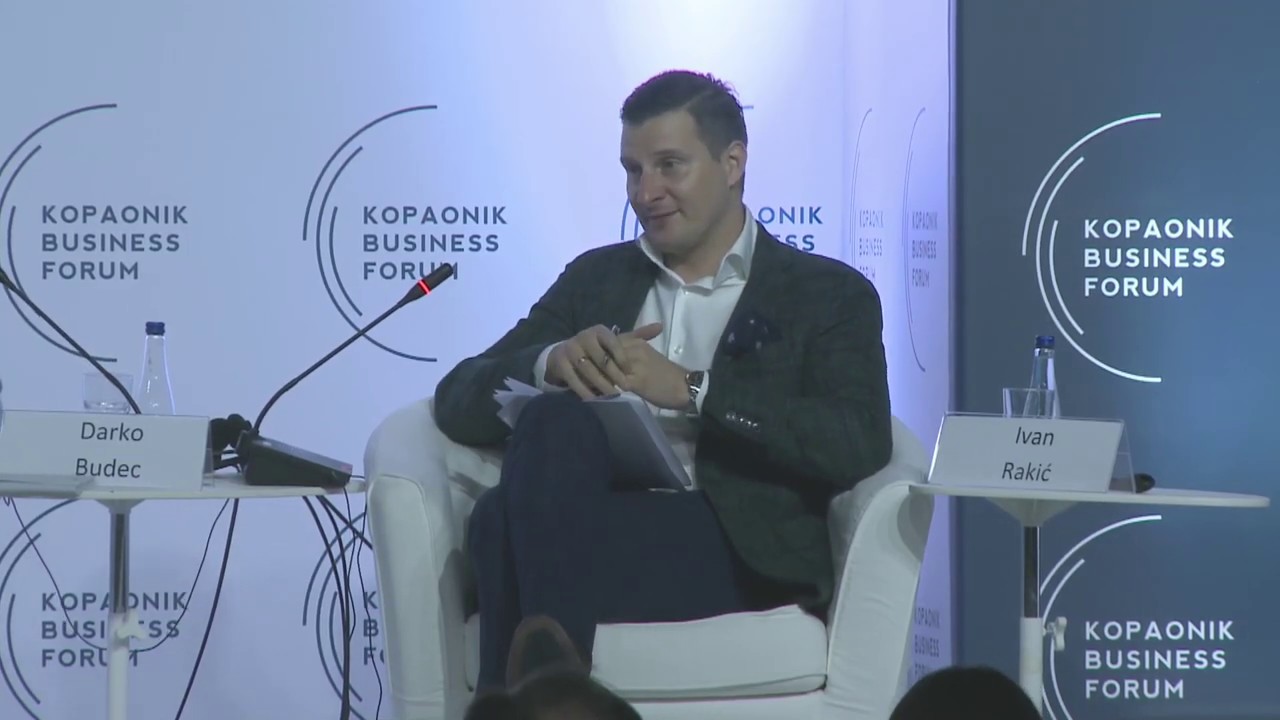 PANEL 7 - FAST-GROWING PRIVATELY OWNED COMPANIES: DIFFERENT SIZE - DIFFERENT PROBLEMS