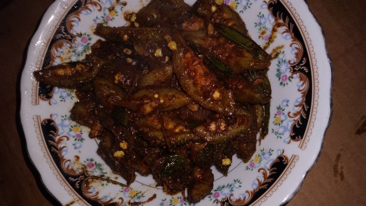 තුබ කරවිල මාලුවක් ගමේ රසට හදමු / ගමේ කුස්සිය