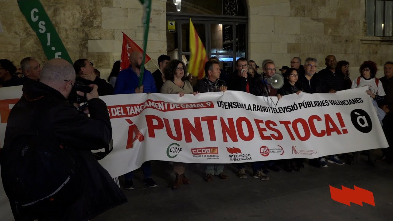 'À Punt no es toca!' - Concentració pel 10é aniversari del tancament d'RTVV