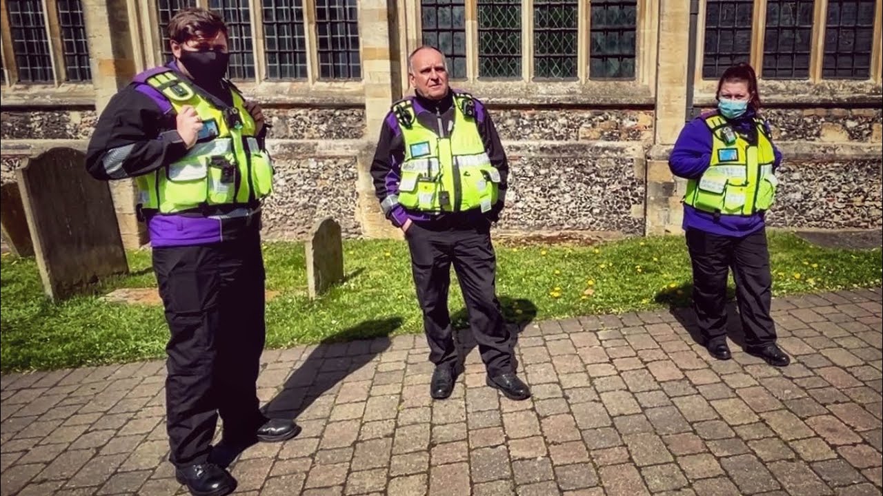 Three Goons In High Wycombe