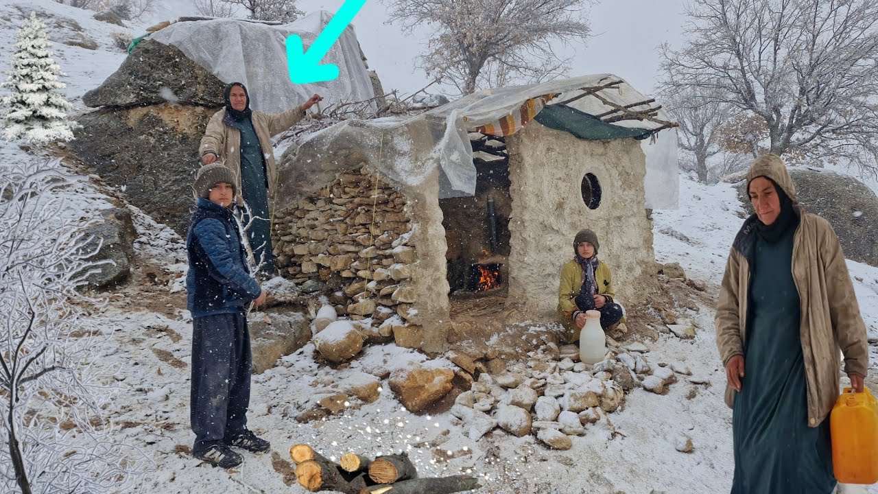 Survival in the snow and huts 🌨| Homeless life and water supply in the mountains 🗻🔥