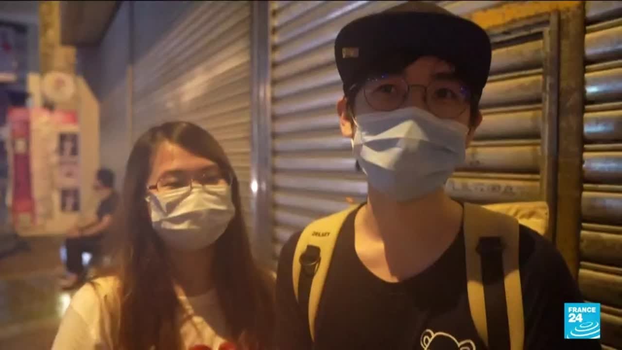 Hong Kongers snap up final edition of Apple Daily newspaper