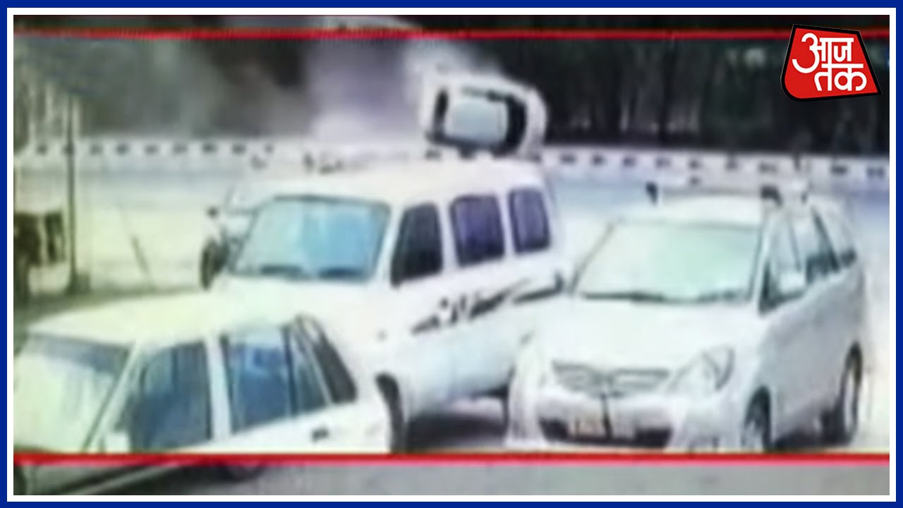 Car Topples After Hitting Divider In Sirohi, Rajasthan