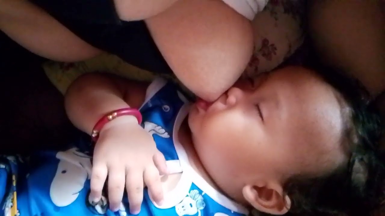 lab² ni mama 😍😘#breastfeeding #breakingnews