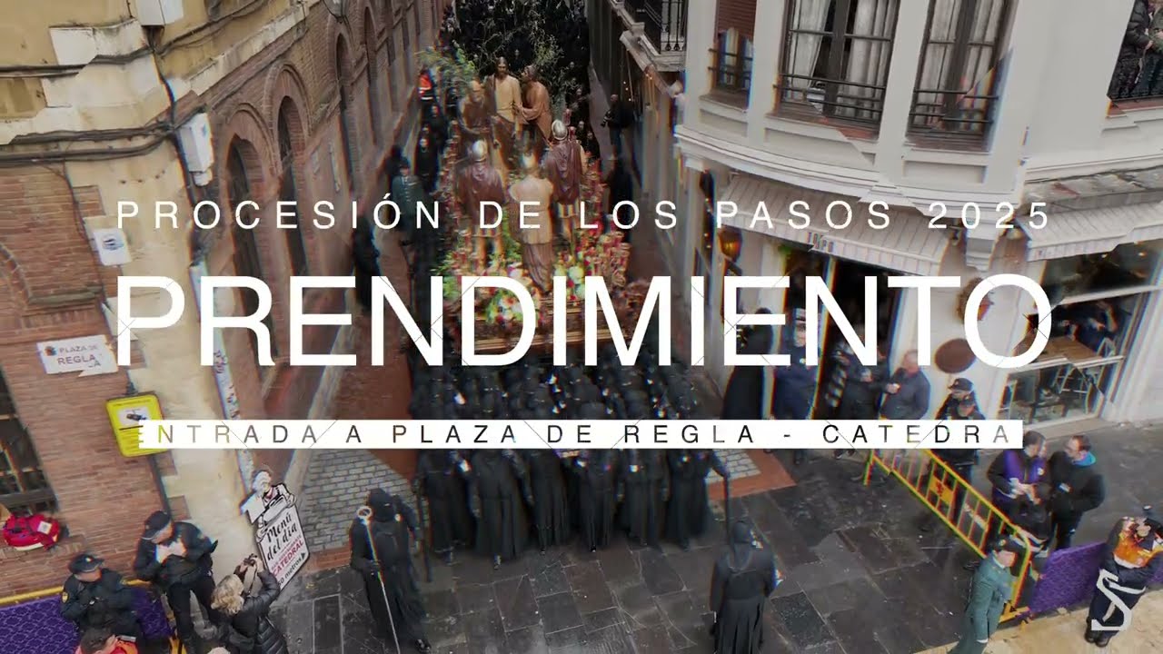 Paso Prendimiento en la Plaza de la Catedral (León, 2025)