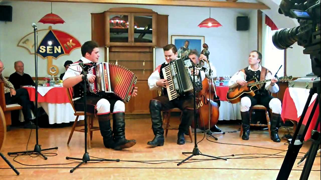 Žan Bregar&Tilen Selič - Mednarodno tekmovanje Avsenik 2015 (Pod Vitrancem, Na Smokuški planini)