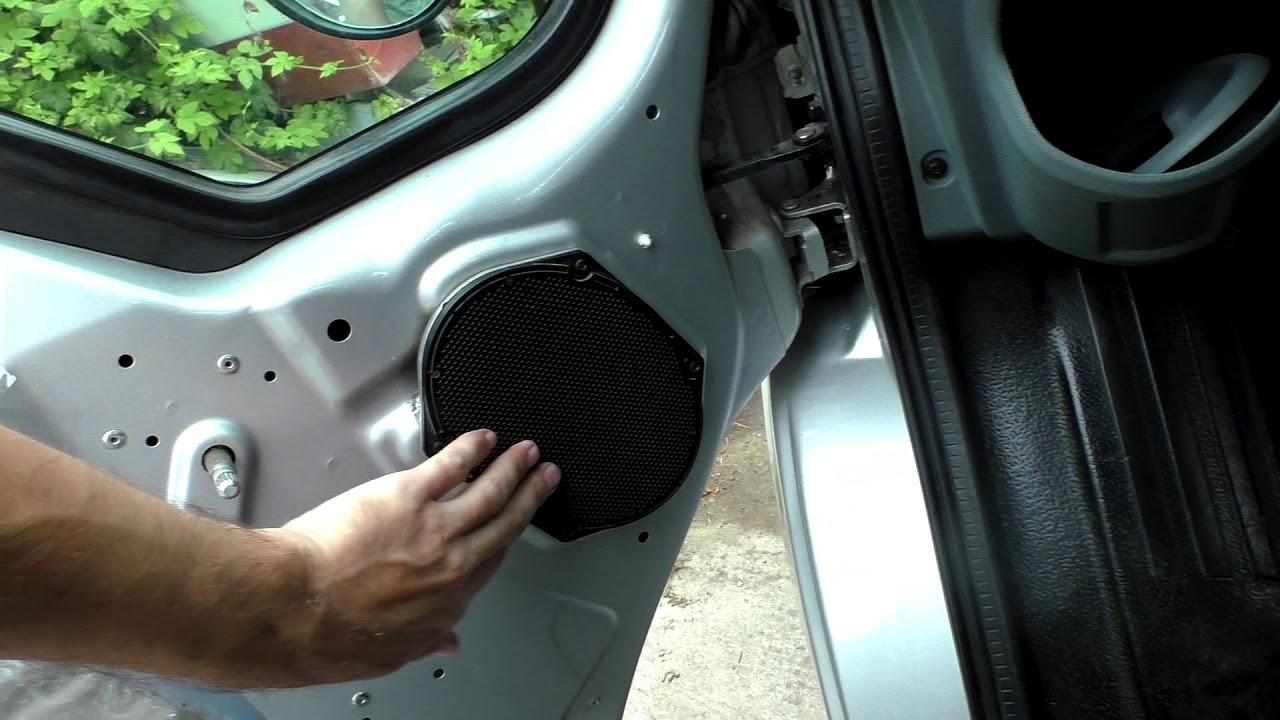 Ford Transit замена ГУ, установка дополнительных динамиков и камеры заднего вида