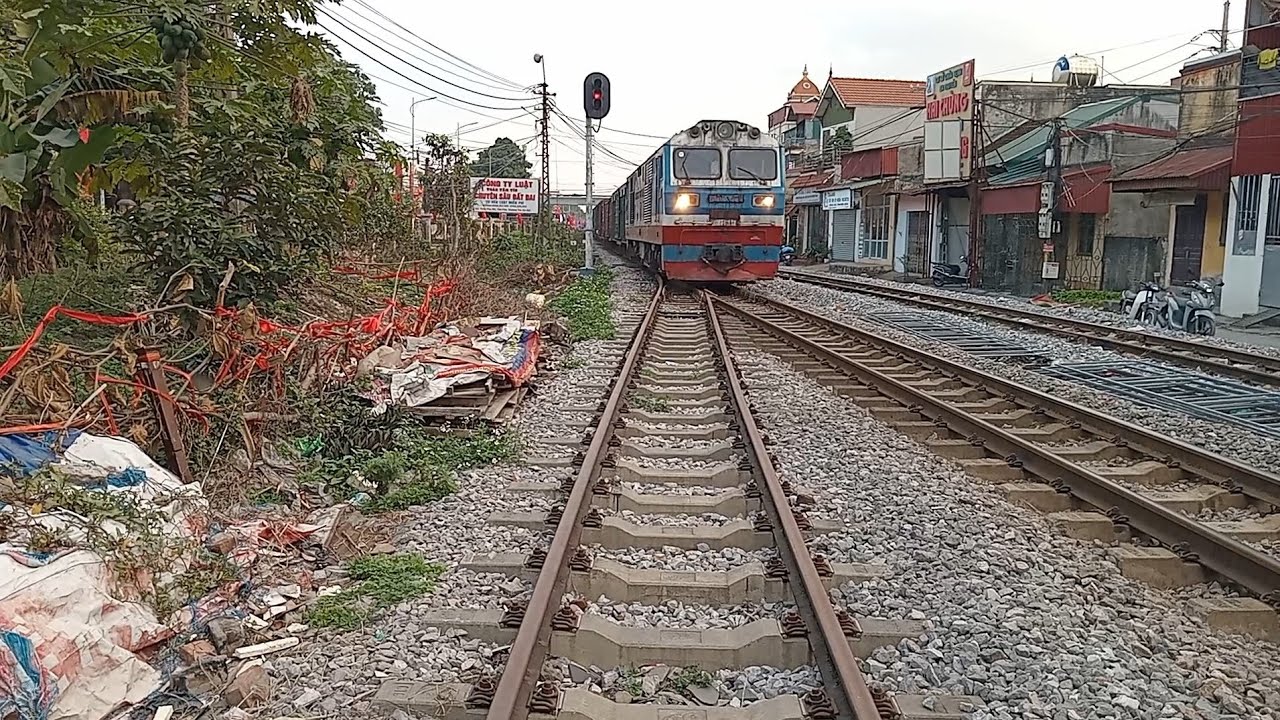 [ 29/01/2026 ] D19E-926 kéo tàu hàng H2312 ( 16:37 )