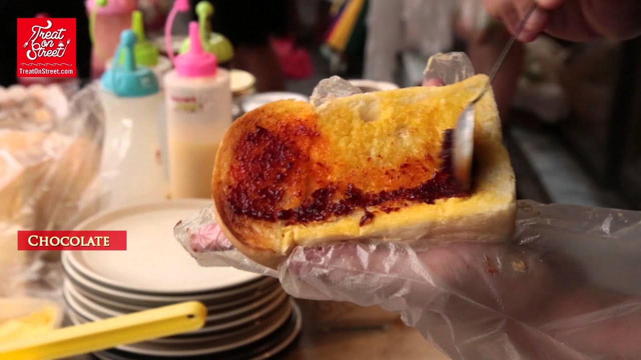 Bangkok Street Food | Toasted Bread With Chocolate & Almond - Isaraphap | Thai Street Food
