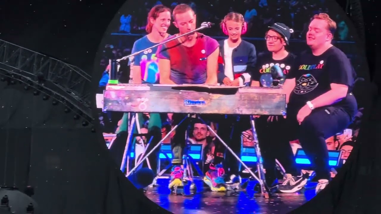 Coldplay - Daddy - Amsterdam - Johan Cruijff ArenA - 19 July 2023