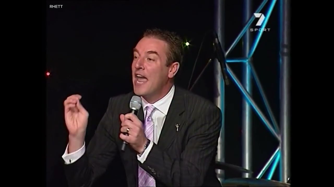 Bruce McAvaney (Andrew Startin) at 2008 Grand Final breakfast