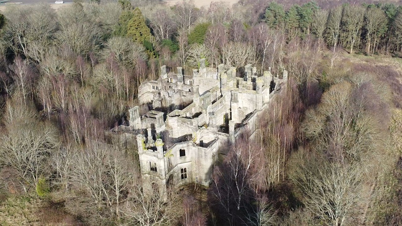 Dunmore Park House, The Pineapple