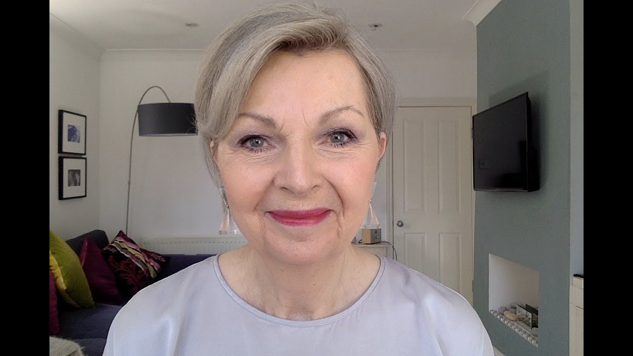 Choosing Accessories - Advice for Older Women - Tricia Cusden