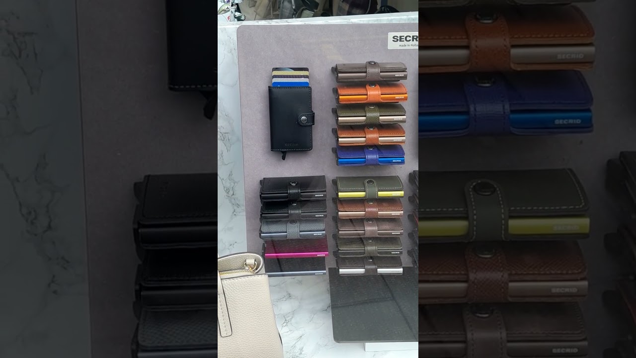 shop in Nottingham Market Square