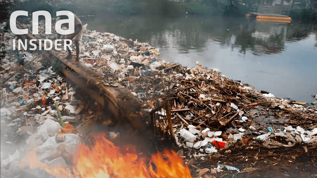 In Indonesia, Rivers Flow With Trash