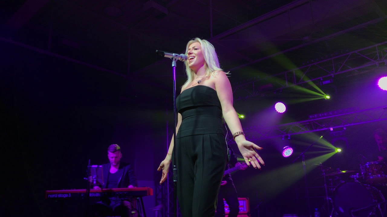 Kasia Cerekwicka - "Wyszłam za mąż, zaraz wracam" live Rybnik 16.09.2017