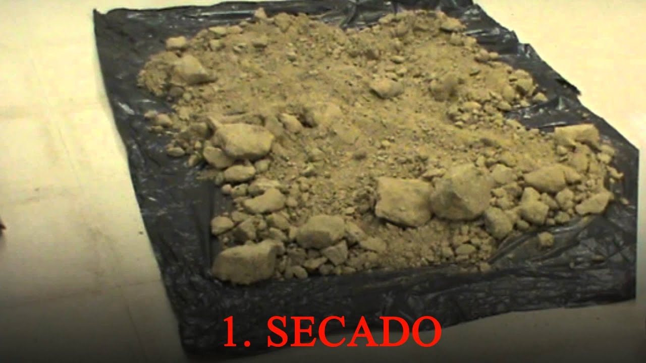 Preparación de la muestra de terreno para la realización de ensayos.