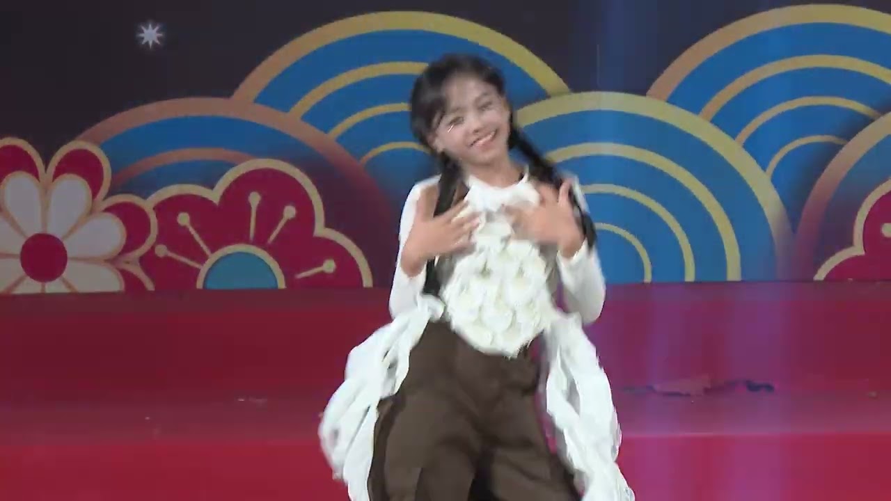 Mashup Lượm - Rock hạt gạo. Dance by KaBees Team. Choreo by MyKa from KaBees Dance Studio.