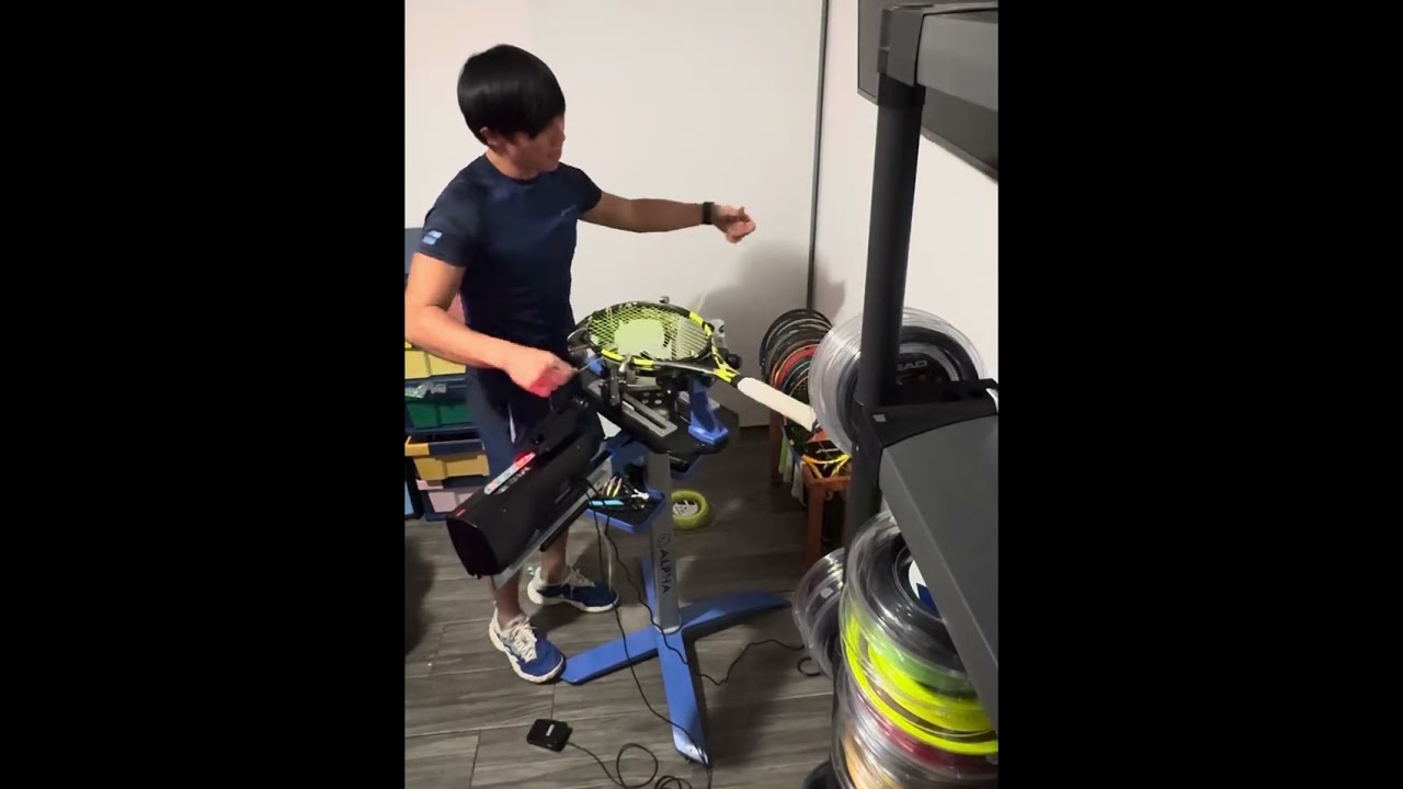 Encordando una Babolat Aero VS - Cuerdas RPM Rough (Alpha Axis Pro - Wise 2086 Tension Head)