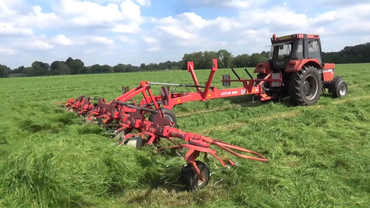 Lely tedding silage
