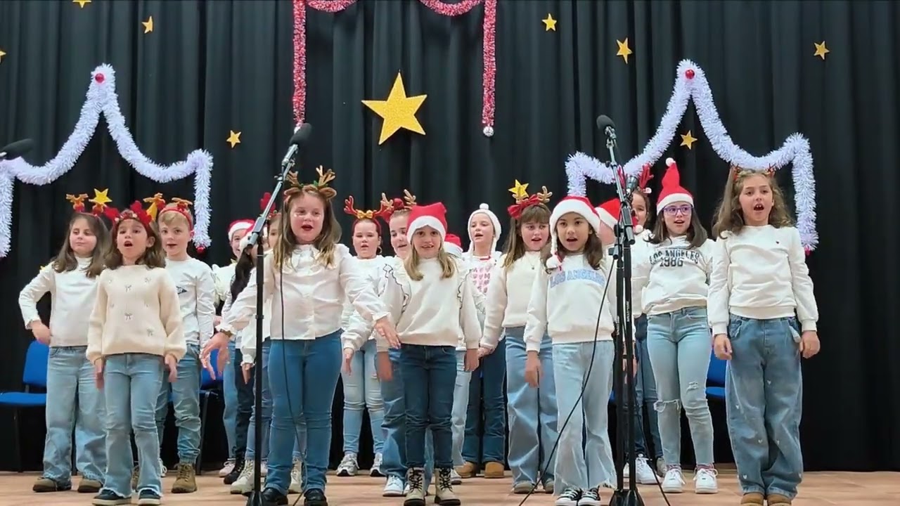Actuación en III Certamen de Villancicos de Aldeanueva de la Vera de COLEGIO STMO CRISTO DE LA SALUD