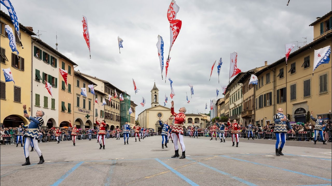 Pasqua 2025 - Esibizione degli Sbandieratori dei Borghi e Sestieri Fiorentini