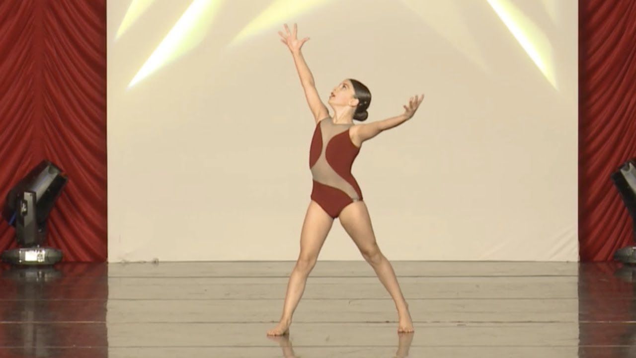 Luanna Di Iacovo - Erupting Light