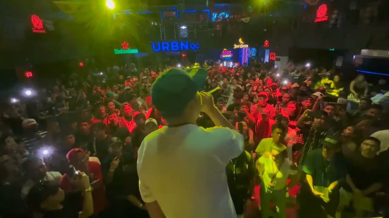 Mhine live at urban qc! 😍#jslimofficial #marshallrecordsmusic #repablikansyndicate #mlove