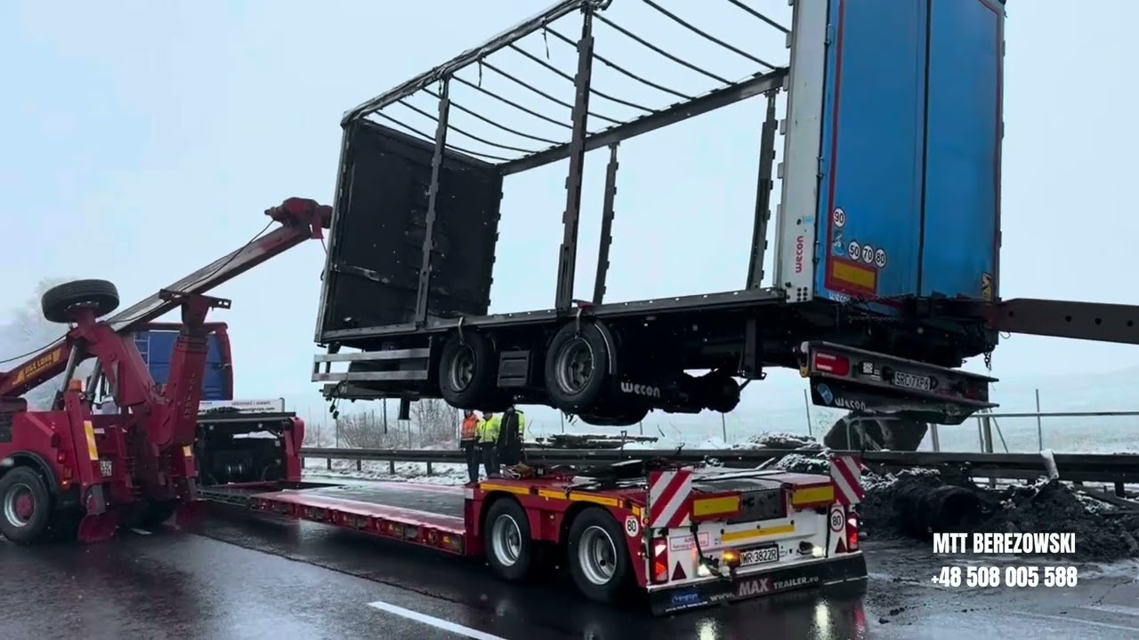 Usuwanie spalonej przyczepy - autostrada A4 / Ciężarowa pomoc drogowa 