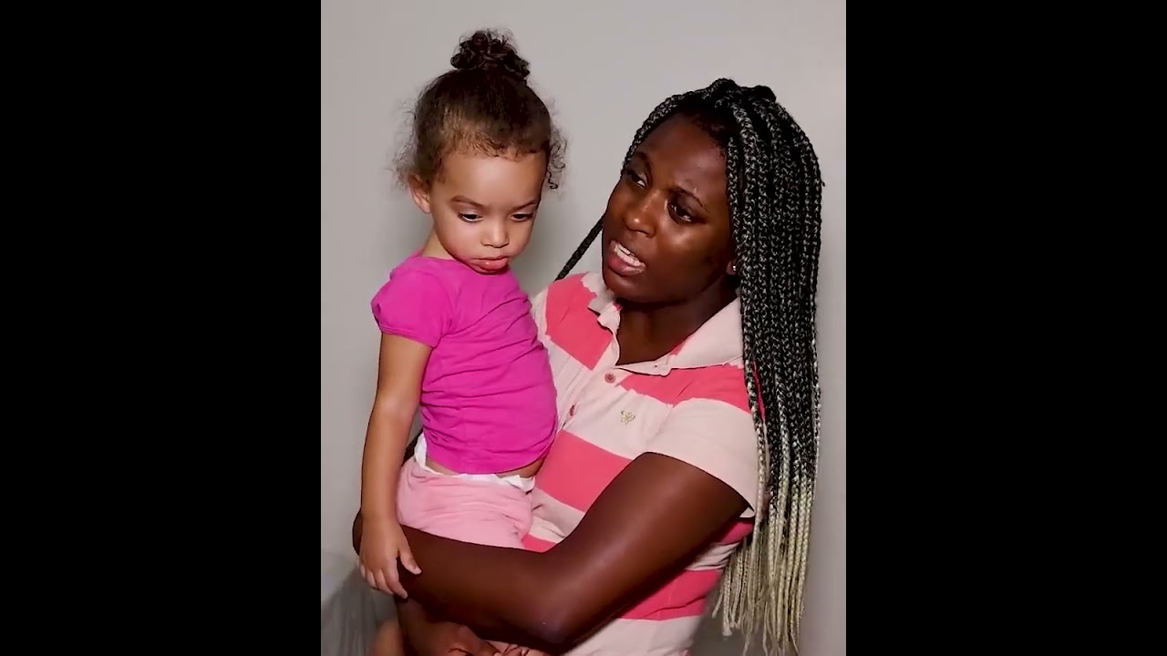 Mãe Despreza Filha E Neta No Momento Que Elas Mais Precisam, Mas Deus as Honrou