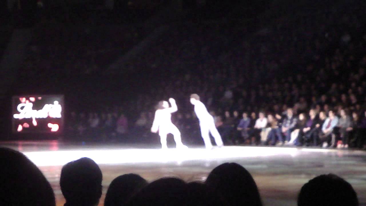 Stars on Ice - Tessa Virtue & Scott Moir (Stay - Rihanna)