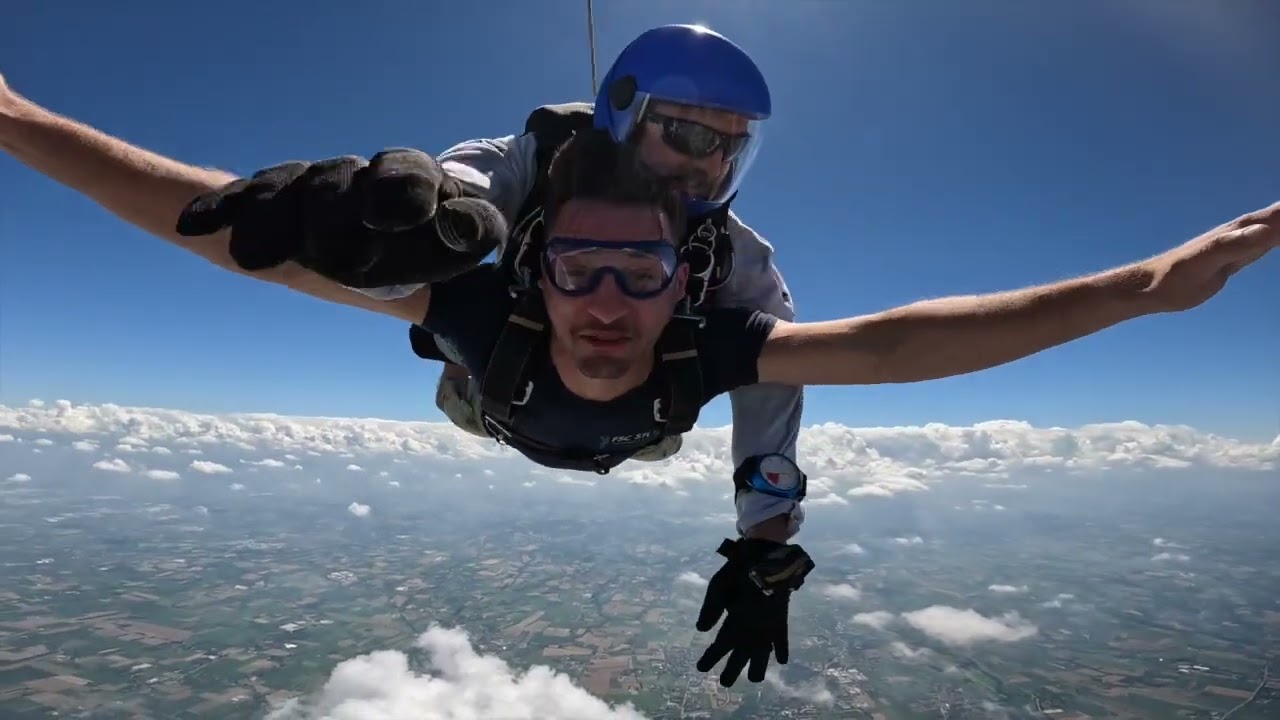 Lancio con paracadute in tandem di NICOLO a Reggio Emilia