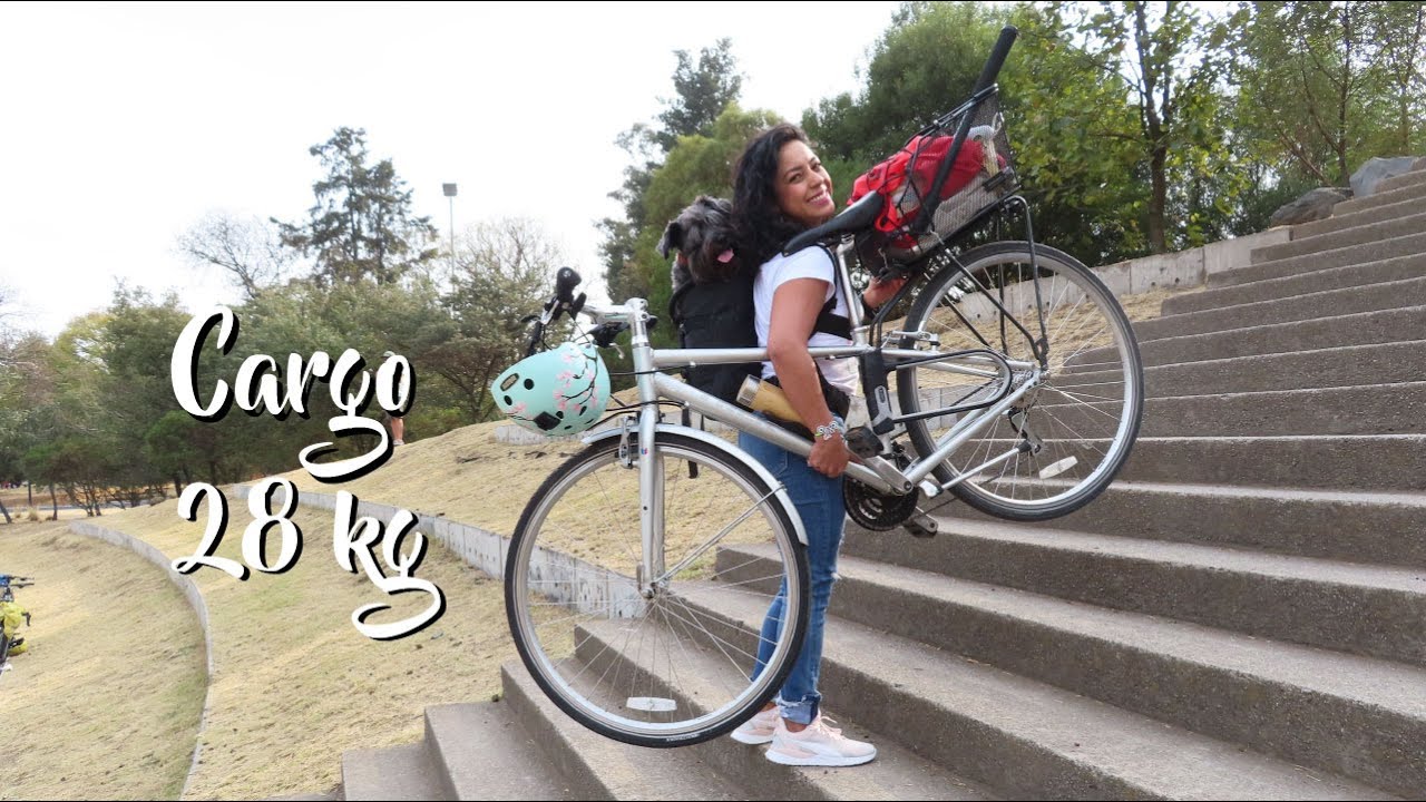 Cómo subir las escaleras con tu bici sin morir en el intento
