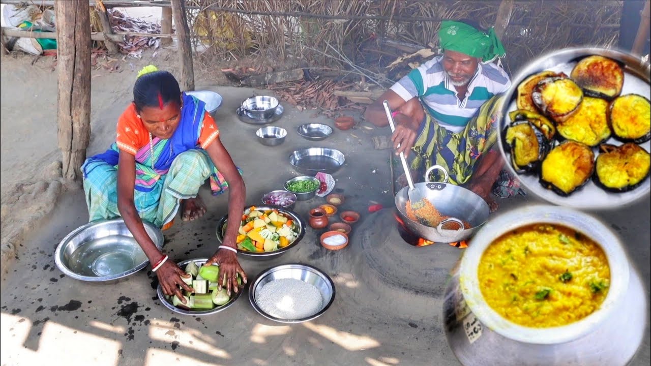 Winter season VEGETABLE KHICHURI and BEGUN VAJA cooking for eating lunch by santali old grandmaa