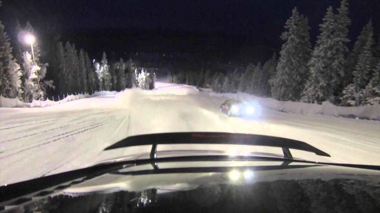 Audi R8 V10 ski slope