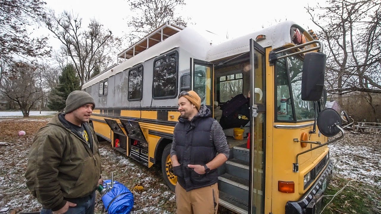 Headed To Texas - My Brother Tags Along - Hitting The Road ~ S1E1