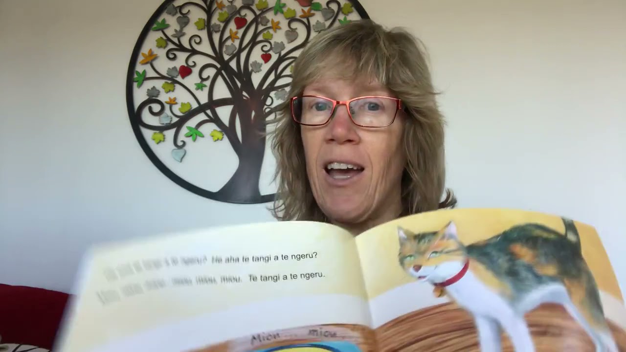 How to use the sentence structure in Maranga Mai - Sharon Holt