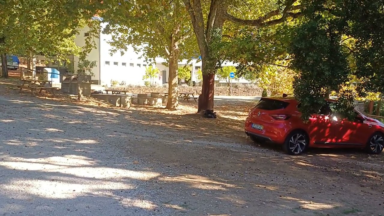 Autocaravanismo: autocaravana no parque de campismo de Pedrogão Grande