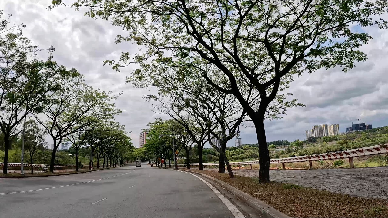 Hồ đá làng đại học quốc gia